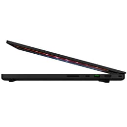 Razer Blade 17 RZ09-0368CG63-R3G1 17" Core i7 2.3 GHz - SSD 1 TB - 32GB - Nvidia GeForce RTX 3080 QWERTZ - Alemán