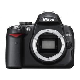 Nikon D5000 - Nikkor 18-200mm f/3.5-5.6 GII ED