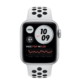 Apple Watch (Series 7) 2021 GPS + Cellular 41 mm - Aluminio Blanco - Correa Nike Sport Negro/Blanco
