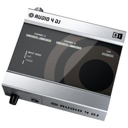 Native Instruments Audio 4 DJ Accesorios