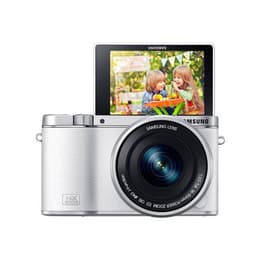 Hibrida Samsung NX3000 - Blanco + Objetivo Samsung NX 16-50mm f/3.5-5.6 + 50-200mm f/4-5.6
