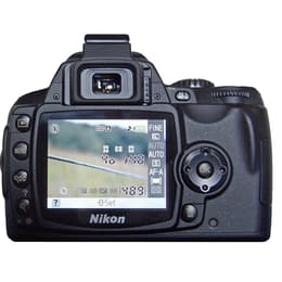 Réflex - Nikon D40 Negro + objetivo Nikon AF-S DX Nikkor 27-82.5mm f/3.5-5.6G ED II