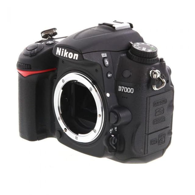 Cámara Reflex - Nikon D7000 sin Objetivo